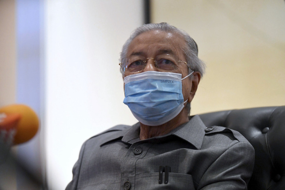 Langkawi MP Tun Dr Mahathir Mohamad speaks during a press conference in Langkawi September 18, 2021. u00e2u20acu201d Bernama pic