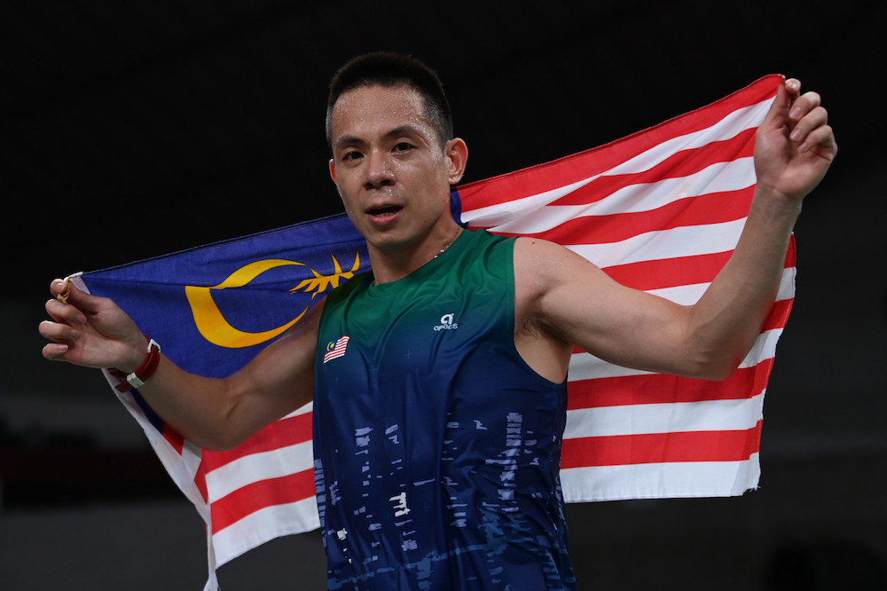 National Paralympic badminton athlete Cheah Liek Hou celebrates his victory after winning gold in the men's singles SU5 (physical impairment) category final of the Tokyo 2020 Paralympic Games at Yoyogi National Stadium today. u00e2u20acu201d Bernama picnn