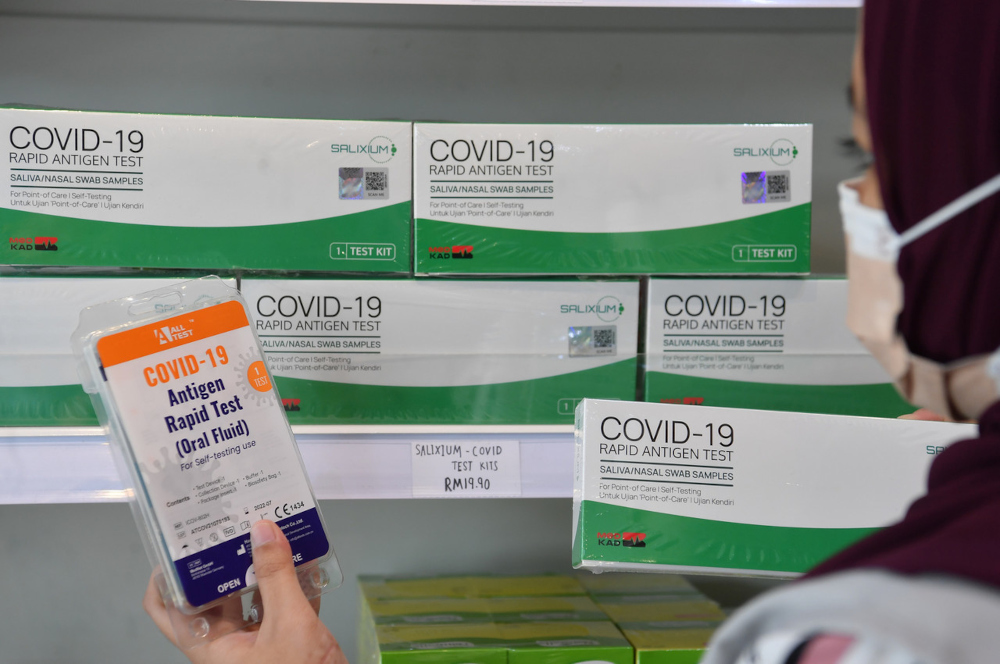 Covid-19 antigen rapid test kits on sale at a pharmacy in Ayer 8, Putrjaya, September 6, 2021. u00e2u20acu201d Bernama pic 