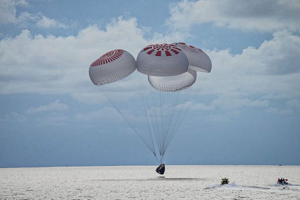 The quartet of newly minted citizen astronauts comprising the SpaceX Inspiration4 mission safely splashes down in SpaceXu00e2u20acu2122s Crew Dragon capsule off the coast of Kennedy Space Center, Florida, US, September 18, 2021. u00e2u20acu201d SpaceX/Handout via Reuters