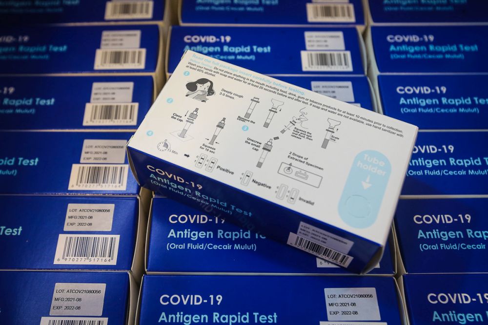 JusChek Covid-19 rapid antigen self-test kits are displayed for sale at a pharmacy in Shah Alam September 2, 2021. u00e2u20acu201d Picture by Yusof Mat Isann