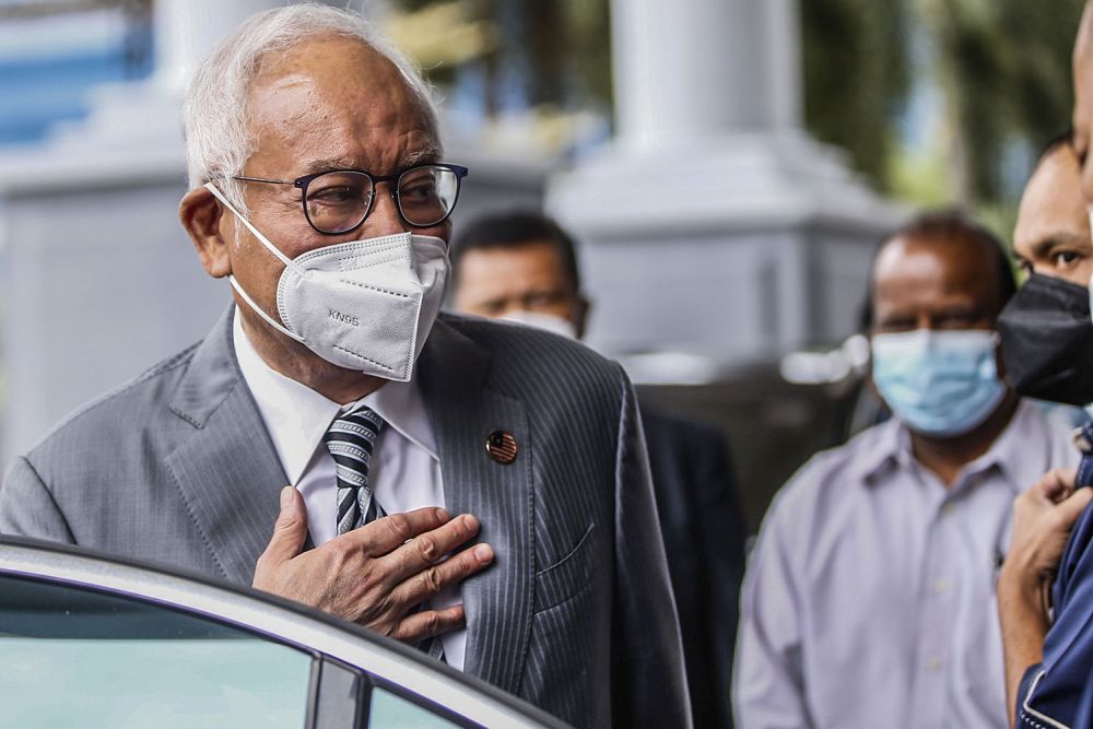 Datuk Seri Najib Razak is pictured at Kuala Lumpur High Court September 30, 2021. u00e2u20acu2022 Picture by Hari Anggara