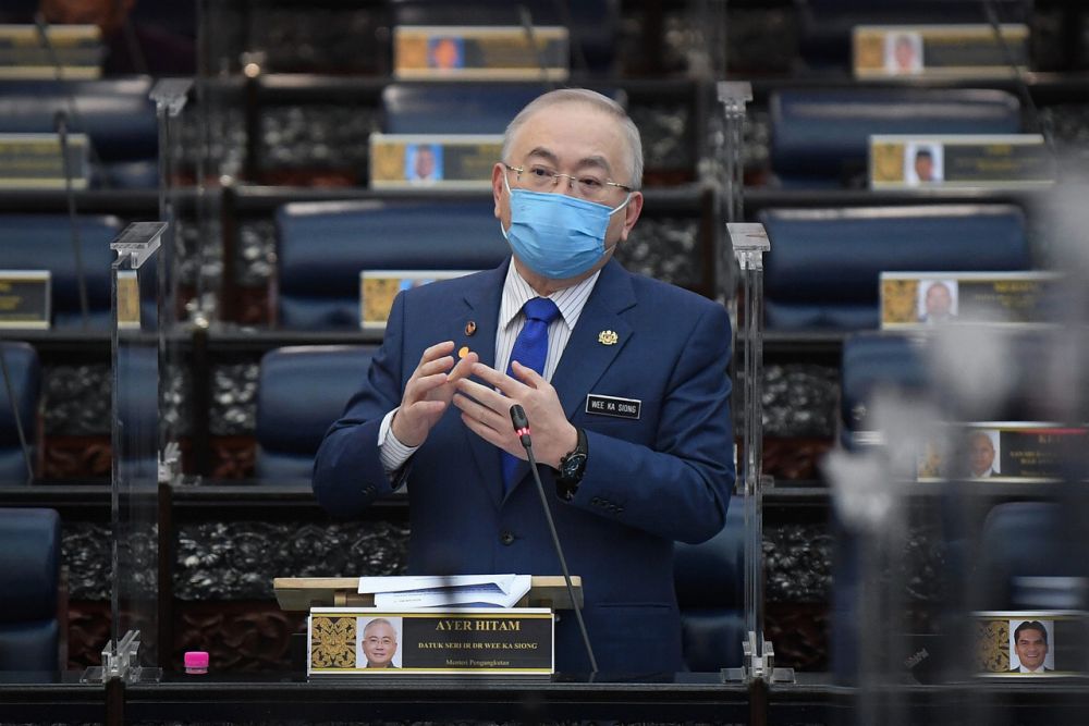 Transport Minister Datuk Seri Wee Ka Siong addresses members of Parliament in Kuala Lumpur September 23, 2021. u00e2u20acu201d Bernama picnnn