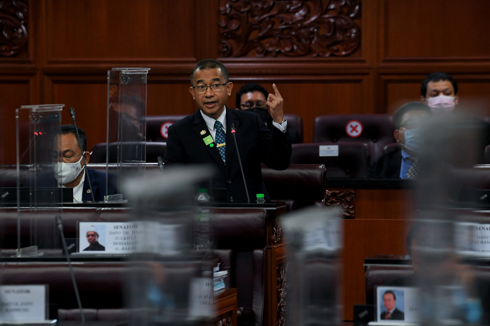 Deputy Health Minister I Datuk Noor Azmi Ghazali at the Dewan Rakyat during his turn to answer during the debate to annul the Emergency Ordinance, October 25, 2021. u00e2u20acu201d Bernama pic 