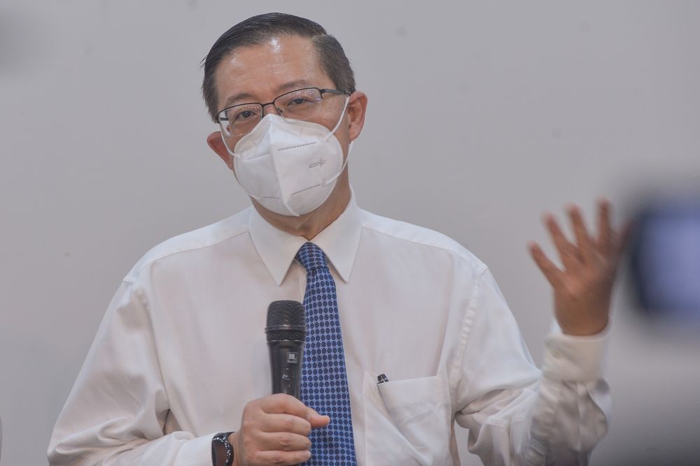 DAP secretary-general Lim Guan Eng speaks during a press conference at PKRu00e2u20acu2122s headquarters in Petaling Jaya October 29, 2021. u00e2u20acu201d Picture by Miera Zulyana