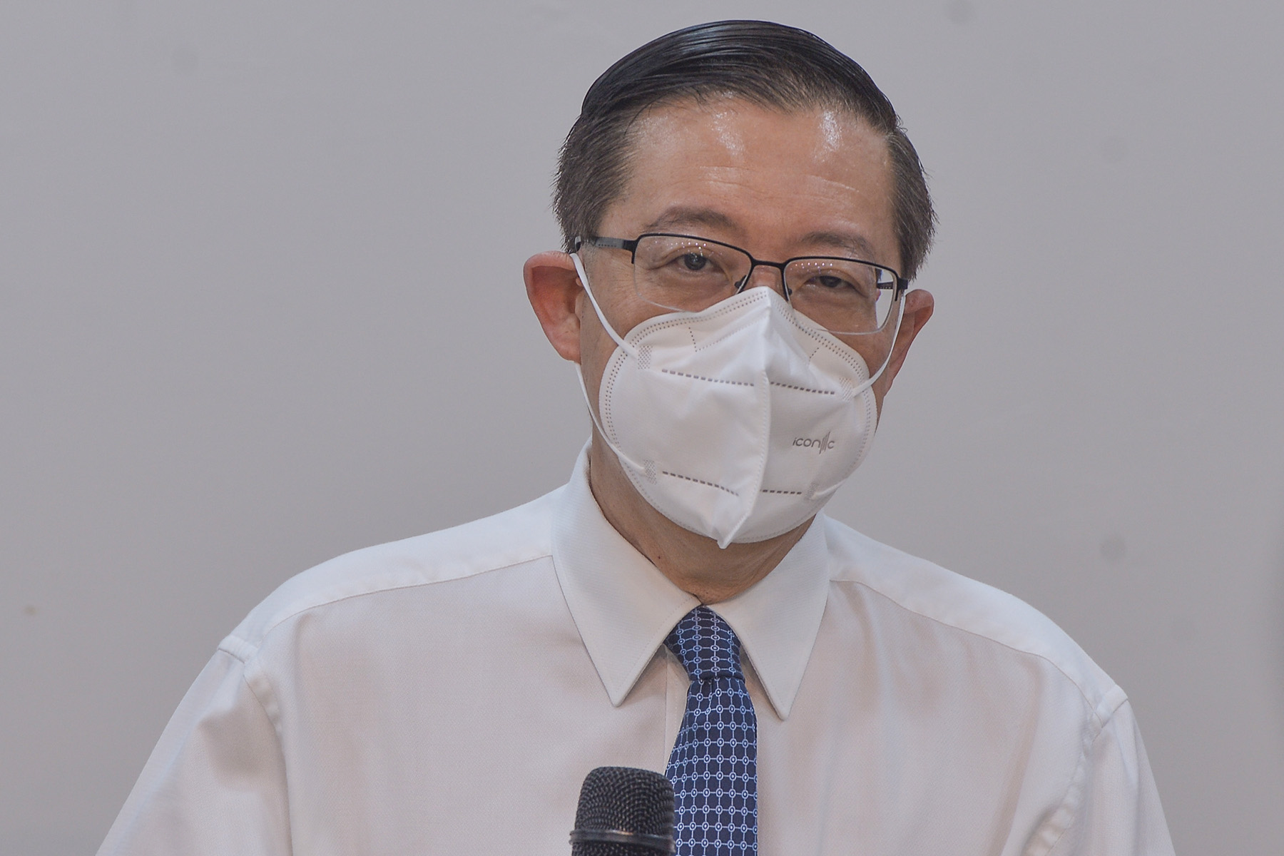 DAP secretary-general Lim Guan Eng speaks during a press conference at PKRu00e2u20acu2122s headquarters in Petaling Jaya October 29, 2021. u00e2u20acu201d Picture by Miera Zulyana