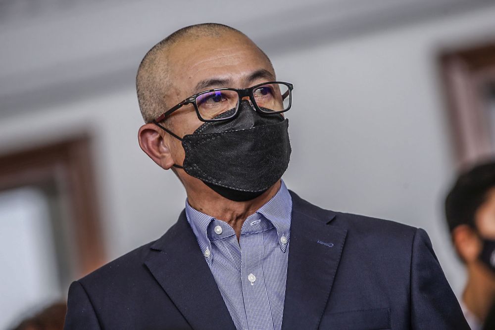 Labuan MP Datuk Rozman Isli is pictured at the Kuala Lumpur High Court October 14, 2021. u00e2u20acu201d Picture by Hari Anggara