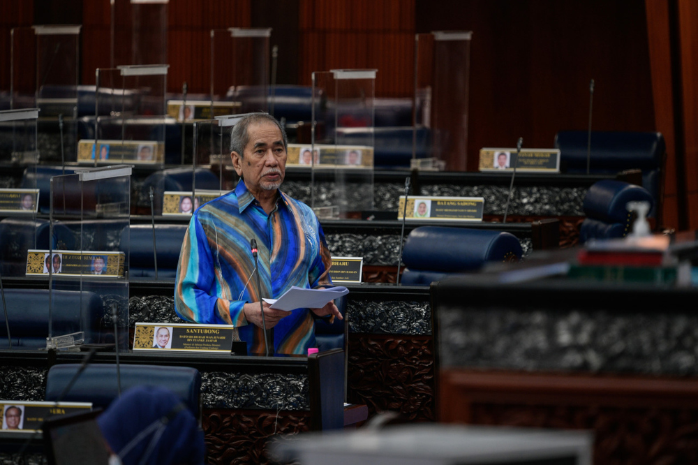 Minister in the Prime Ministeru00e2u20acu2122s Department (Parliament and Law), Datuk Seri Wan Junaidi Tuanku Jaafar speaks in the Dewan Rakyat, October 28, 2021. u00e2u20acu201d Bernama pic 