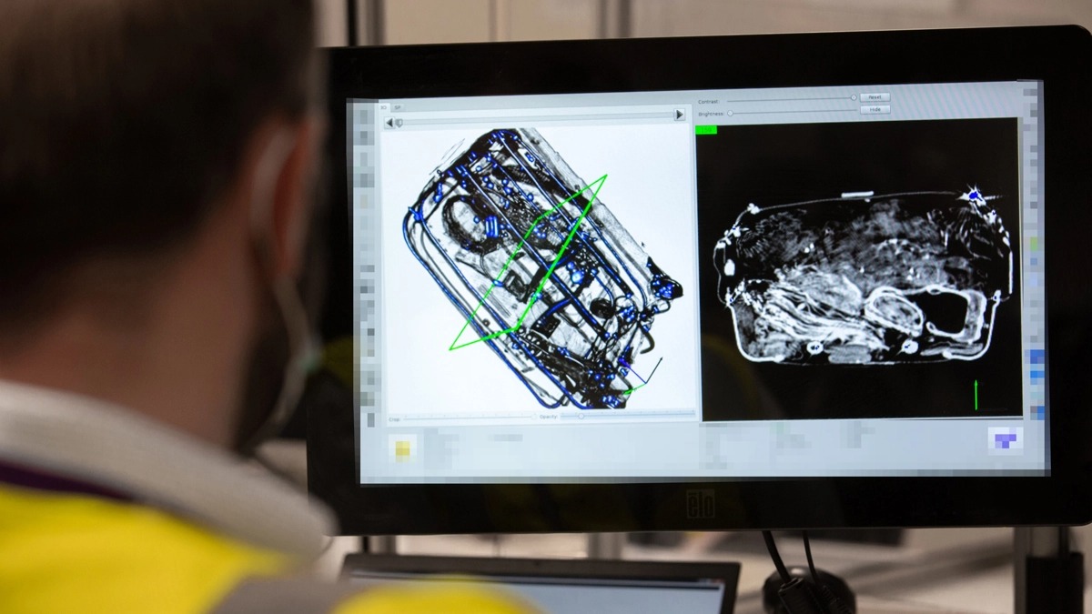 英国希思罗机场已试跑Project SEEKER的人工智能扫描仪。-图取自SoyaCincau-