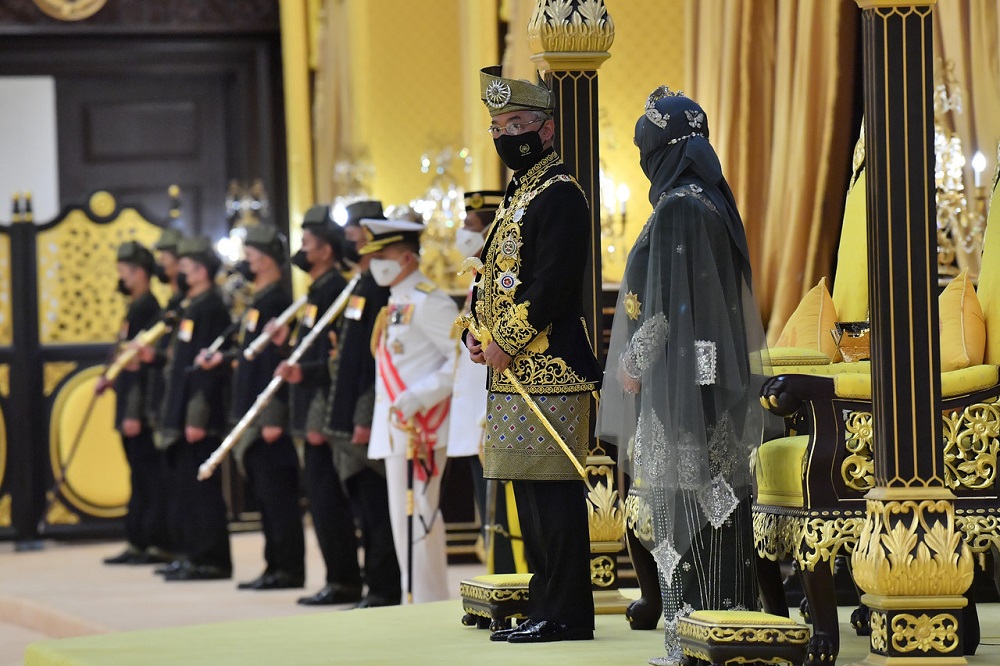 Yang di-Pertuan Agong Al-Sultan Abdullah Riu00e2u20acu2122ayatuddin Al-Mustafa Billah Shah and Permaisuri Agong Tunku Hajah Azizah Aminah Maimunah Iskandariah at the Istana Negara in Kuala Lumpur November 13, 2021. u00e2u20acu201d Bernama pic