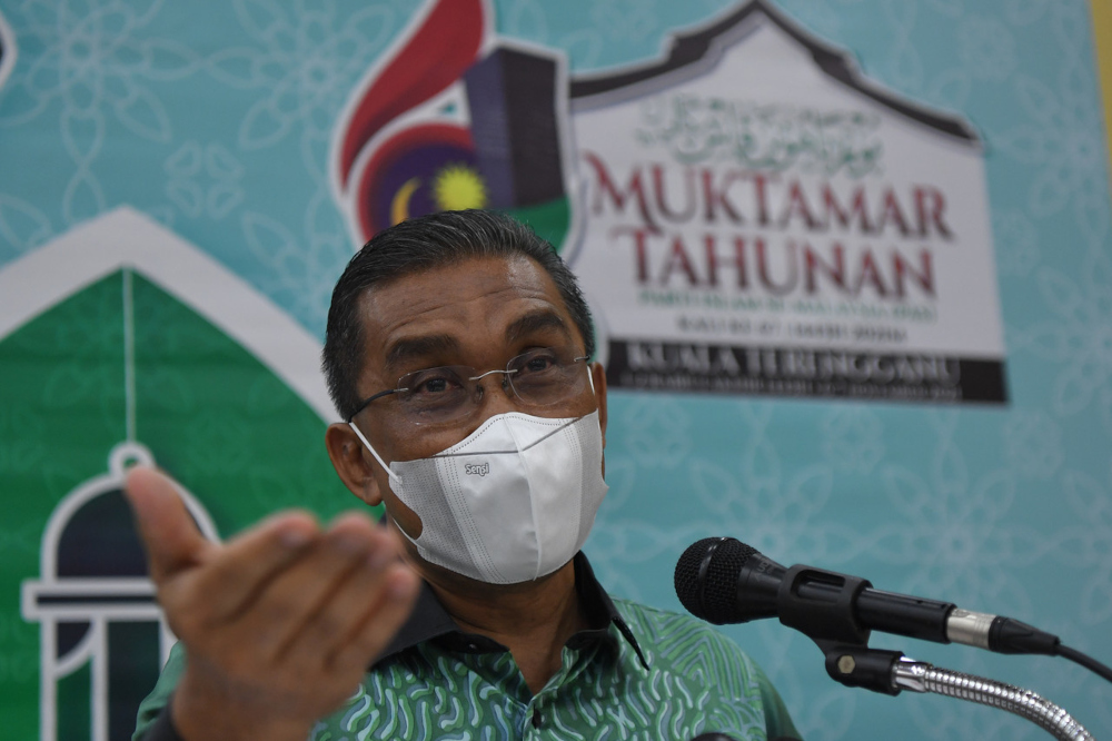 PAS secretary-general Datuk Takiyuddin Hassan speaks at a press conference in conjunction with PASu00e2u20acu2122 67th Annual Assembly in Kuala Terengganu, November 4, 2021. u00e2u20acu201d Bernama pic 