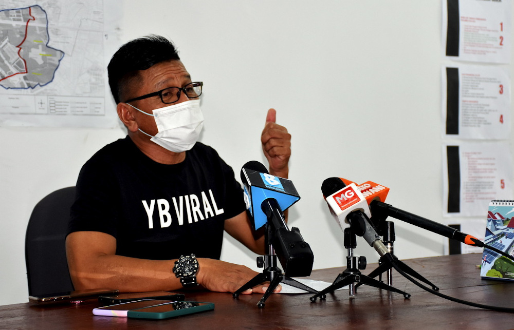 Datuk Norhizam Hassan Baktee speaks during a press conference in Melaka October 7, 2021. u00e2u20acu201d Bernama pic