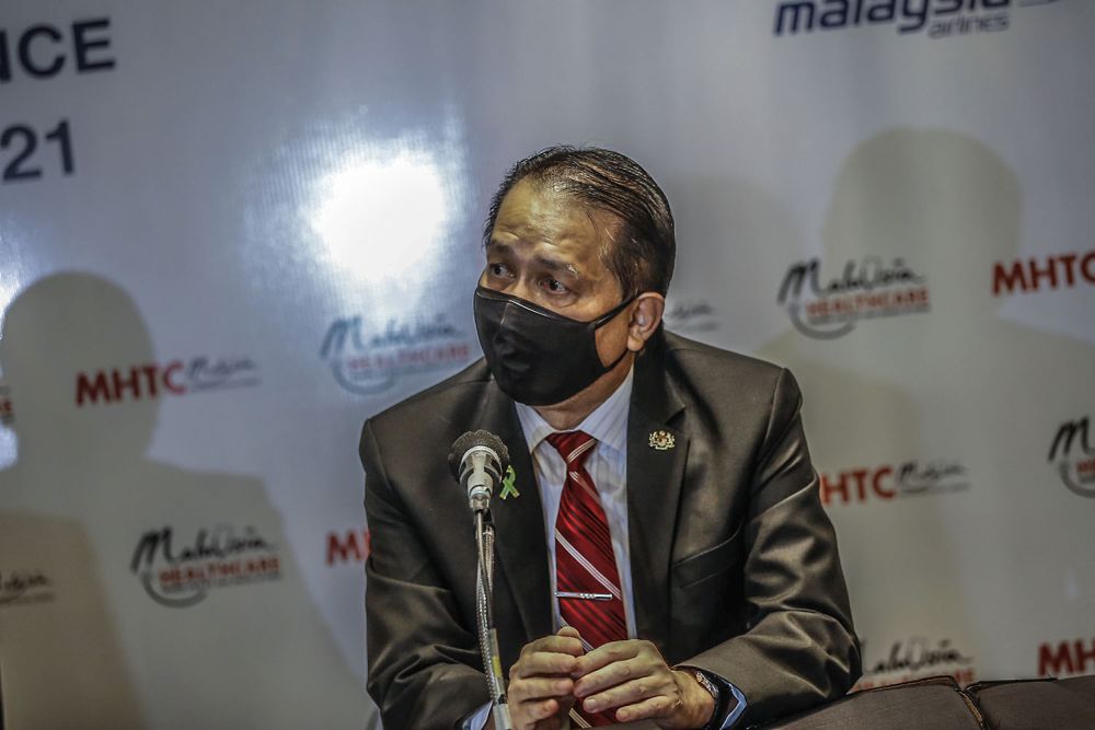 Health director-general Tan Sri Dr Noor Hisham Abdullah speaks during a press conference at the Mandarin Oriental, Kuala Lumpur November 16, 2021. u00e2u20acu201d Picture by Hari Anggara