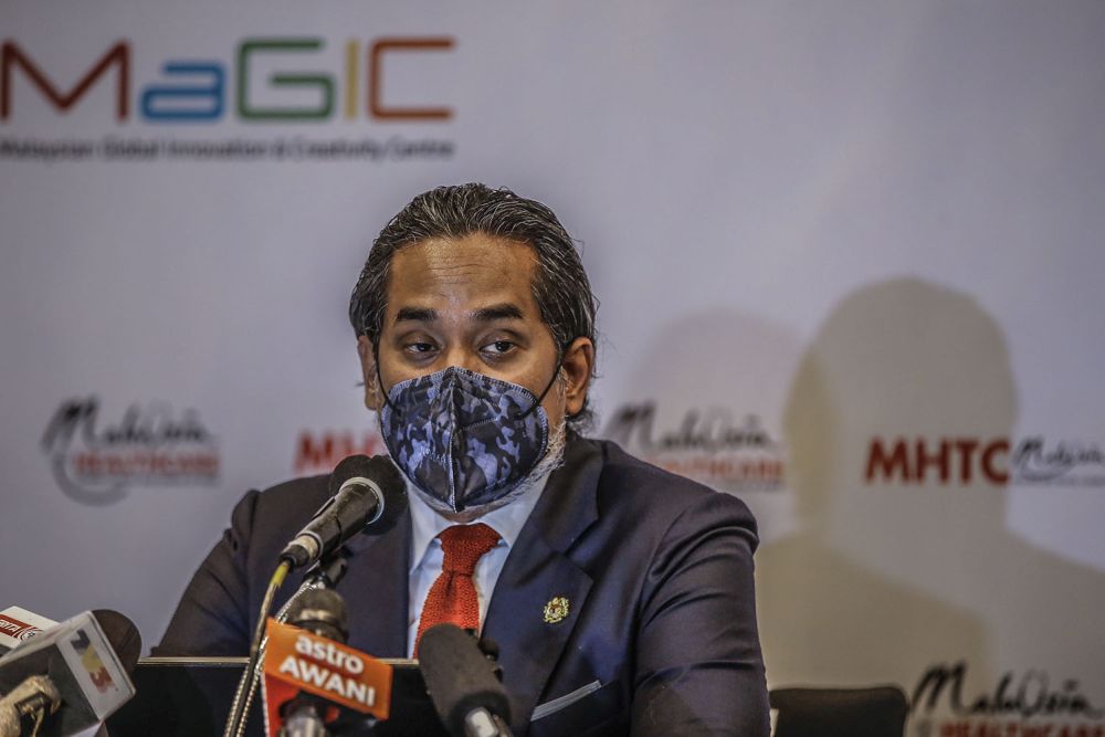 Health Minister Khairy Jamaluddin addresses reporters during a press conference at the Mandarin Oriental, Kuala Lumpur November 16, 2021. u00e2u20acu201d Picture by Hari Anggara