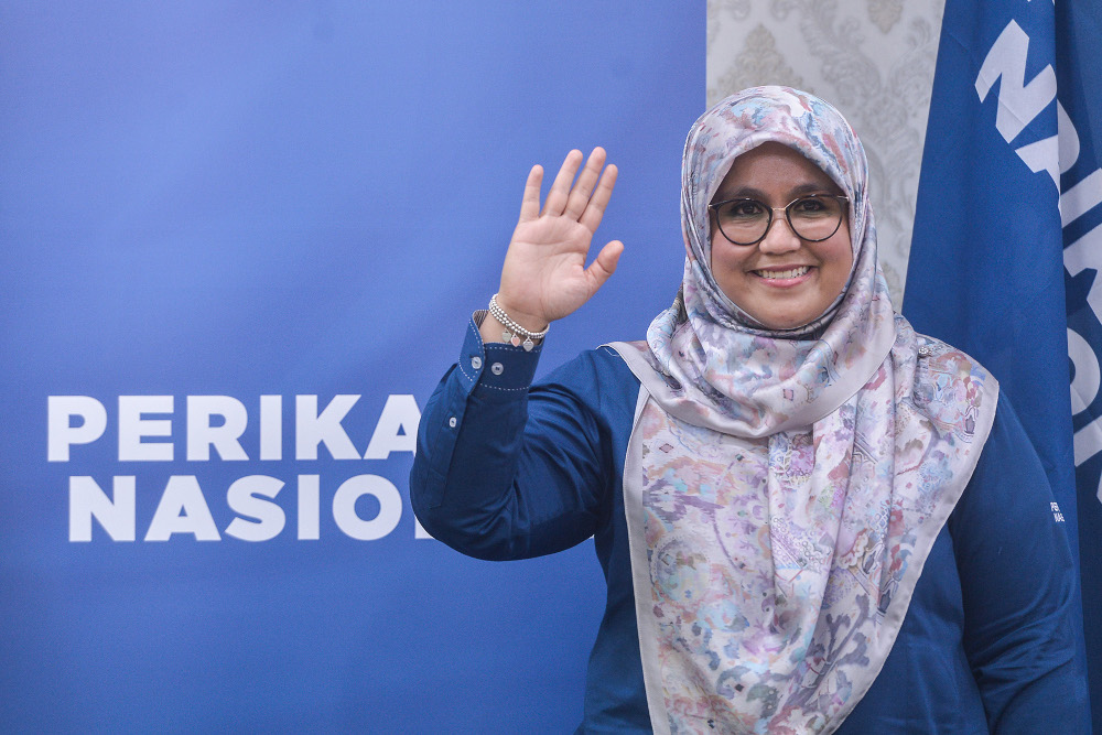 Candidate for Melaka chief minister Datuk Mas Ermieyati Samsudin during a press conference on the announcement at PN headquarters, Kuala Lumpur, November 18, 2021. u00e2u20acu201d Picture by Miera Zulyana