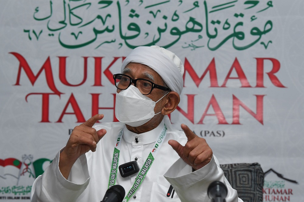 PAS president Datuk Seri Abdul Hadi Awang speaks during the 67th PAS Muktamar, November 6, 2021. u00e2u20acu2022 Bernama pic