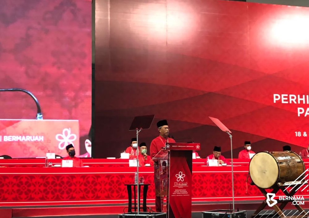 President of Bersatu Tan Sri Muhyiddin Yassin speaks at the launch of the Bersatu AGM at Mitec. u00e2u20acu201d Picture courtesy of Twitter/Bernama 