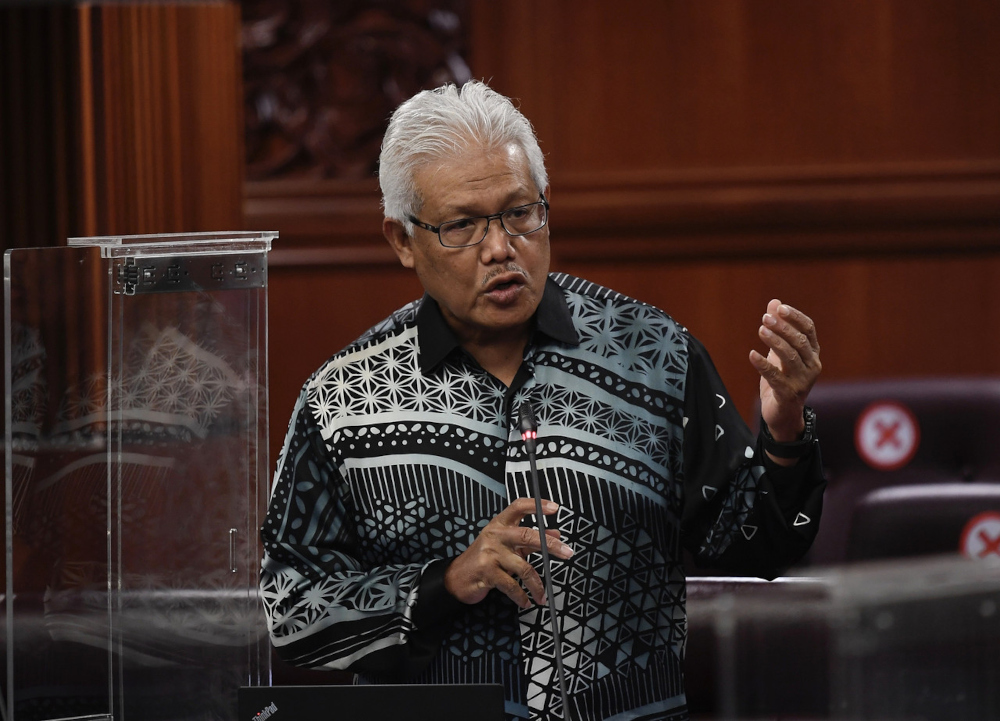 Home Minister Datuk Seri Hamzah Zainudin in Parliament, December 16, 2021. u00e2u20acu201d Bernama pic 