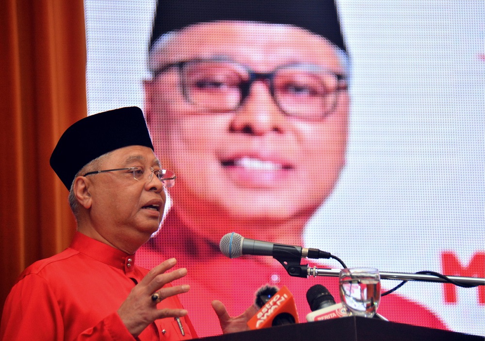 Prime Minister Datuk Seri Ismail Sabri Yaakob speaks during the Bera Umno Division Delegates Meeting in Bera December 18, 2021. u00e2u20acu2022 Bernama pic