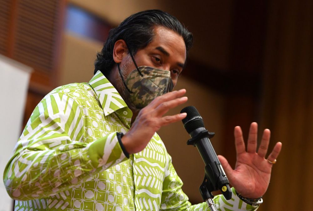 nHealth Minister Khairy Jamaluddin speaks during a press conference in Putrajaya December 1, 2021. u00e2u20acu201d Bernama picn