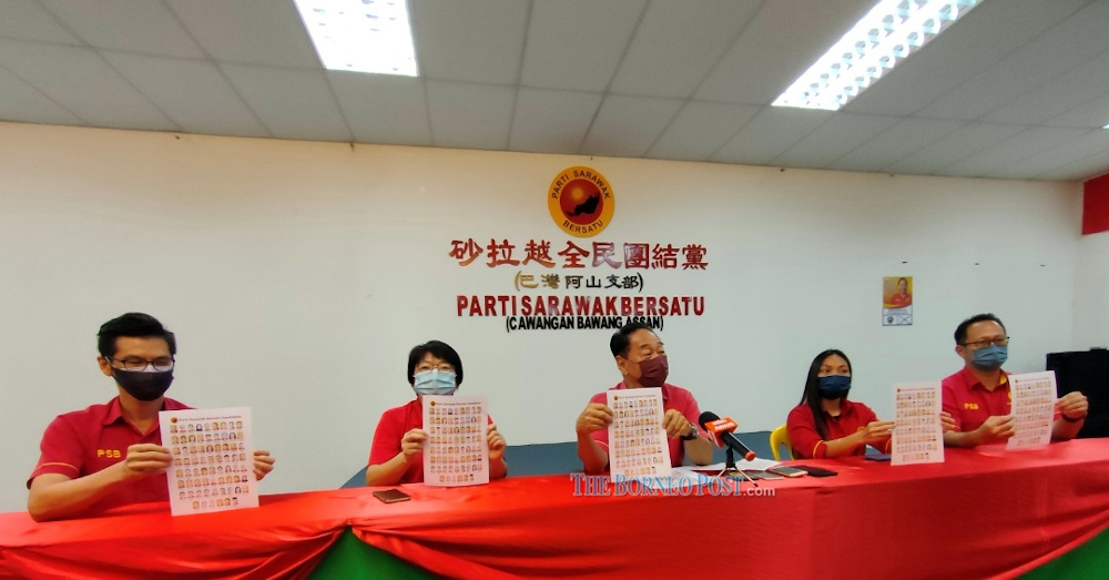 Datuk Seri Wong Soon Koh (centre) shows the list of 69 PSBu00e2u20acu2122 candidates for the 12th state election, and accompanied by (from left) Dr Low Chong Nguan, Wong Hie Pieng, Intanurazean Wan Sapuan Daud and Andrew Ting. u00e2u20acu201d Borneo Post pic