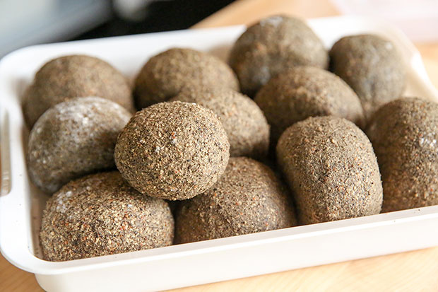 加上了砂拉越黑胡椒的奶酪很符合本地人嗜辣的口味。-Choo Choy May摄-