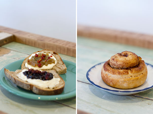 加上了用当季有机水果制成的蔓越莓和木瓜酱的天然酵母面包风味独特(左),以及素食的肉桂卷。-CK Lim摄-