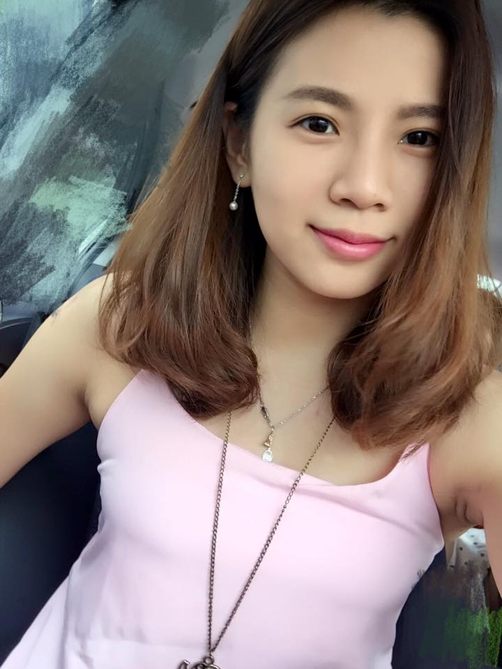 别告诉我这是羽球国手，明明就是网红！ -吴柳萤脸书-
