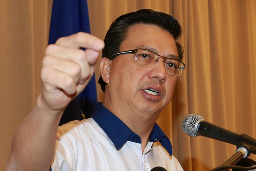 Liow Tiong Lai speaking during the 49th MCA Youth AGM at Wisma MCA, Kuala Lumpur, December 19,2013. u00e2u20acu201d  Picture by Saw Siow Feng
