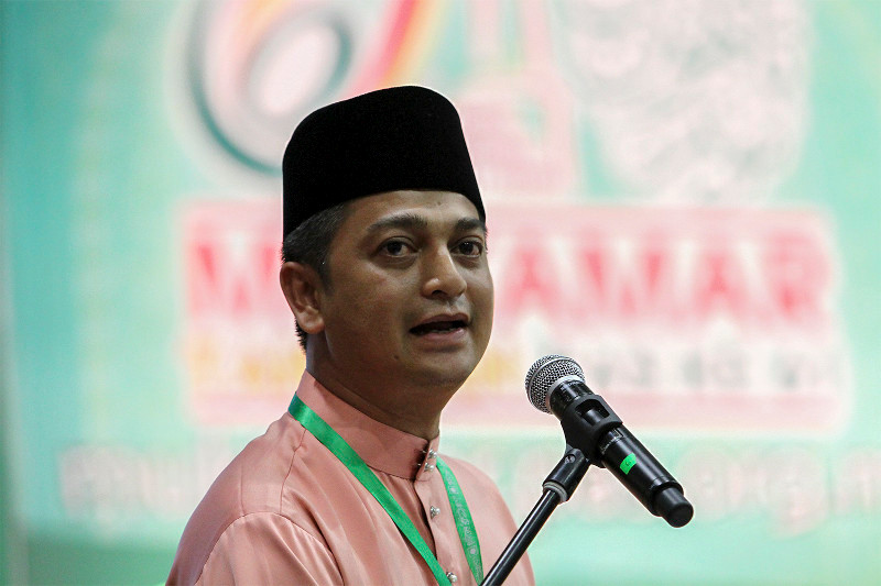 Faiz Fadzil  berucap pada Muktamar PAS di Kuala Selangor, 5 Jun 2015. Beliau menyatakan Datuk Mahfuz Omar mendedahkan PAS menerima RM1.5 juta daripada Umno. u00e2u20acu201d Foto oleh Yusof Mat Isa