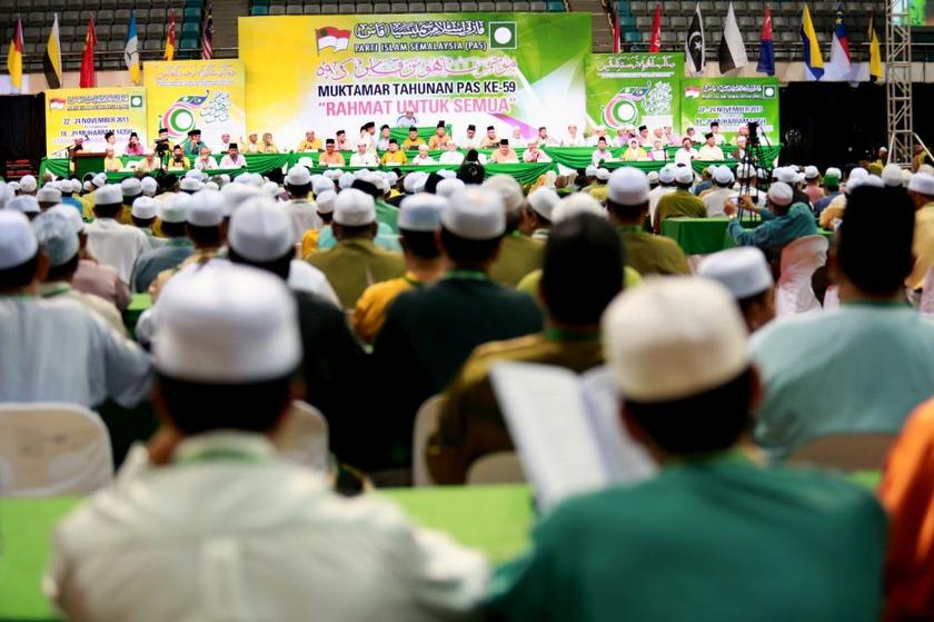 The PAS ulama and youth wings had hit out hard during their respective muktamar, or general assembly, earlier this week, complaining that Islam had taken a back seat. u00e2u20acu201d Picture by Siow Feng Saw