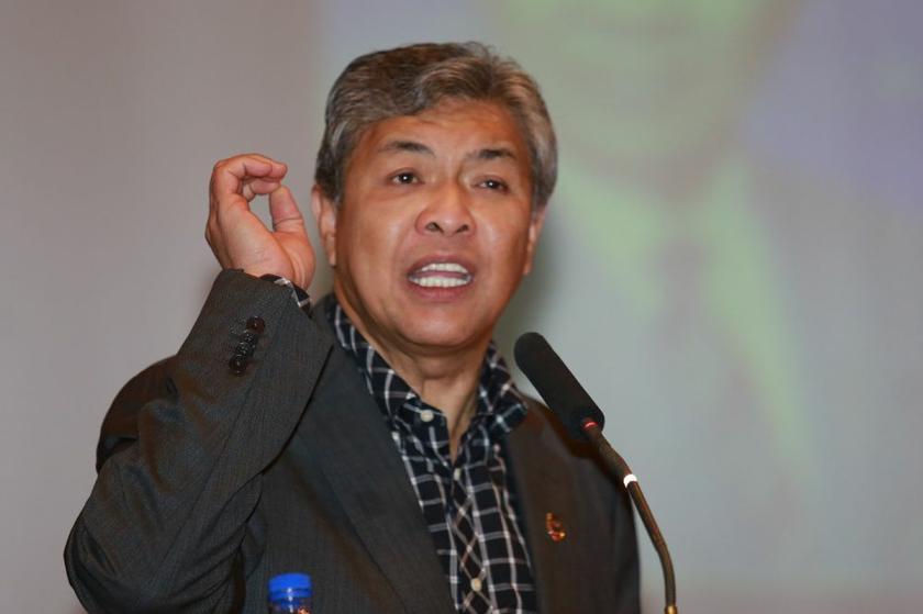 Datuk Seri Ahmad Zahid Hamidi speaks at the Institute of Public Safety of Malaysia (IPSOM) crime prevention forum D8 auditorium, D Complex, Putrajaya, September 28, 2013. u00e2u20acu201d Picture by Choo Choy May