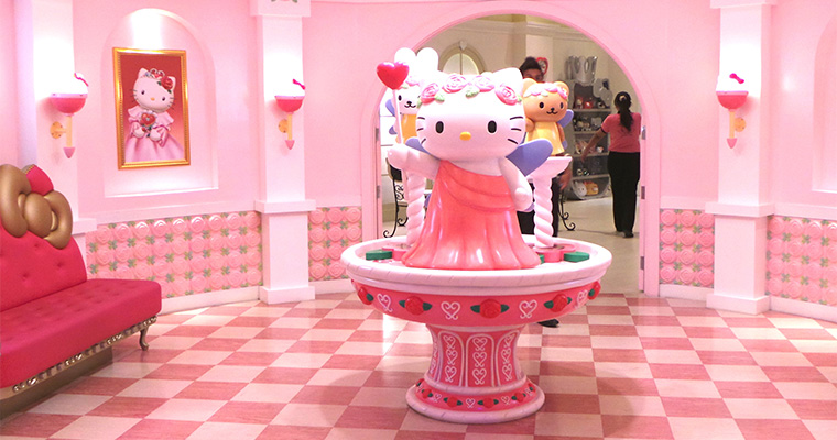 我想让Kitty见证我们的友谊。 -图取自：chuguoqu-