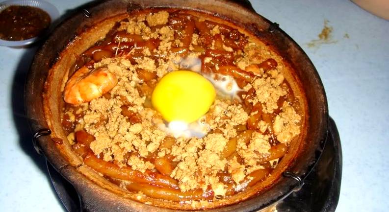 在这里你绝对能吃到三大种族的美食！-图取自：j-lifes-