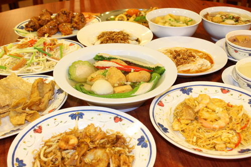 这里除了有猪肠粉，还有其他超过美食，适合一家大小来哦！-图取自：foodstreet-